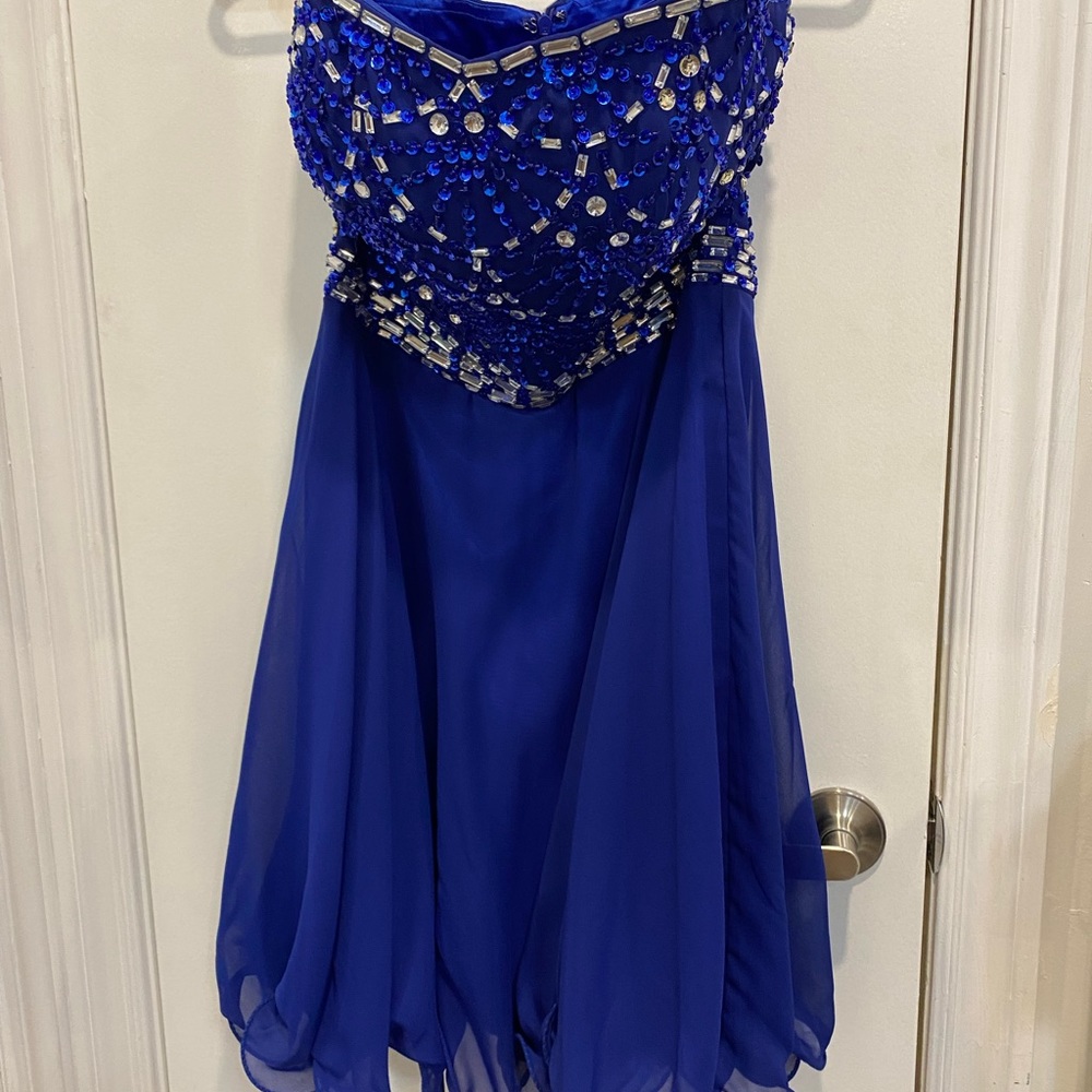 Beautiful party dress, short